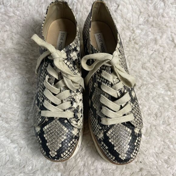 Steve Madden Korrie Lace-Up snake skin print Beige & gray Platform Sneakers SZ10 - Picture 4 of 14